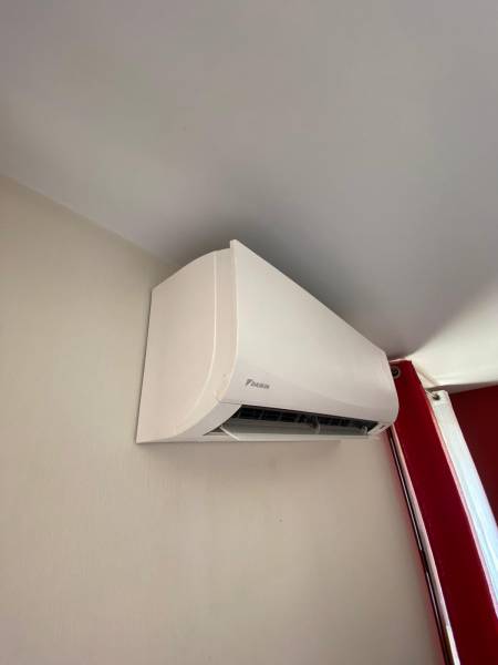 Installation d'une pompe à chaleur air/air (climatisation réversible) près de Nîmes sur la commune de Mus